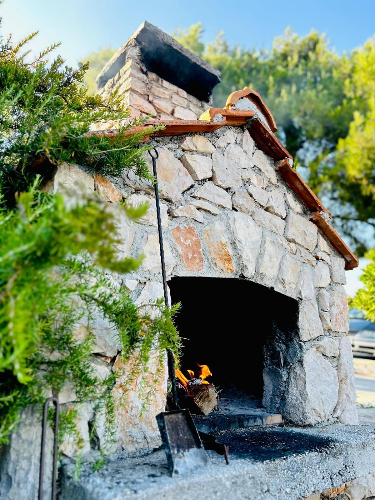 Holiday Hvar Vrbanj Exterior foto