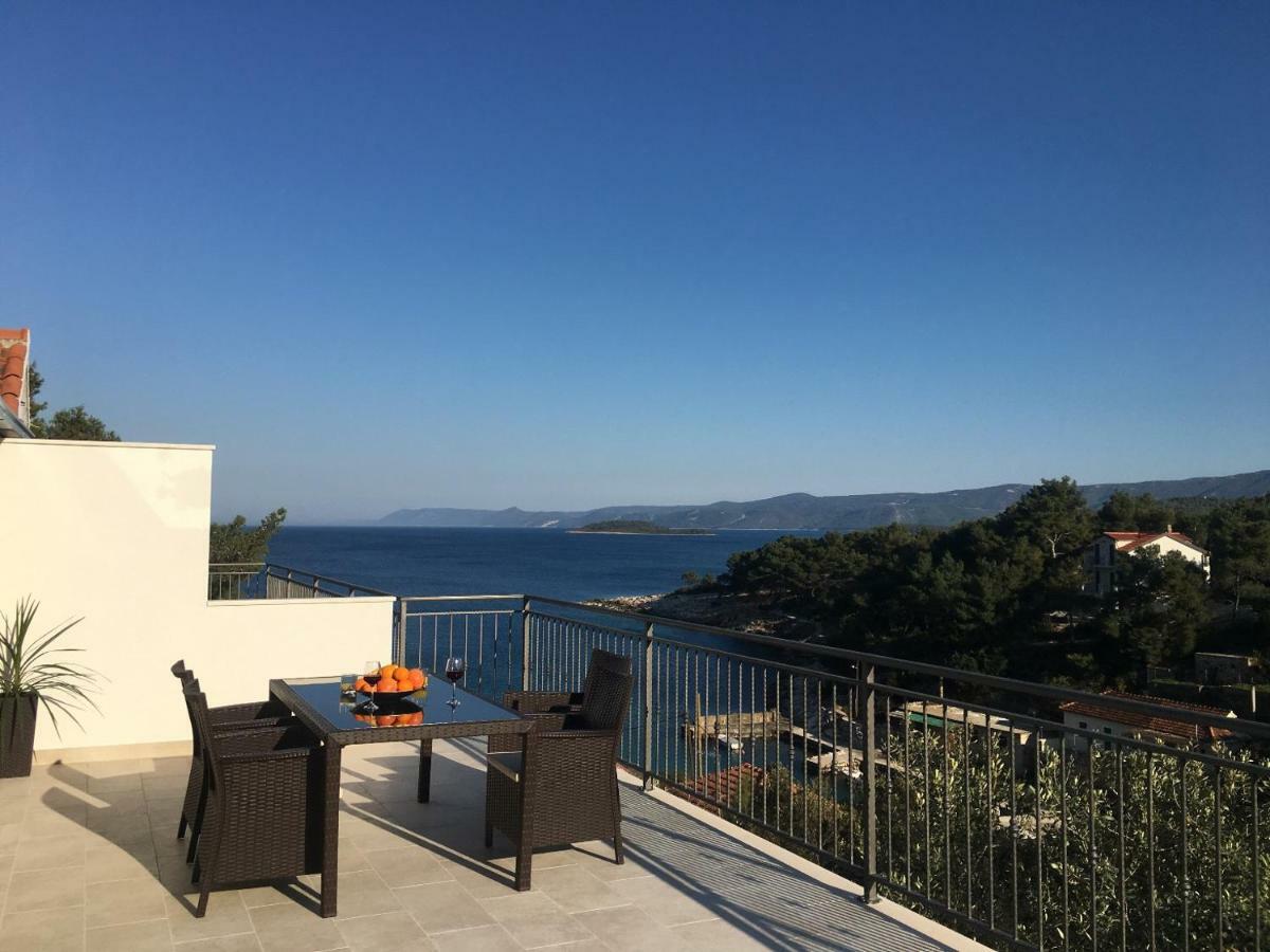 Holiday Hvar Vrbanj Exterior foto
